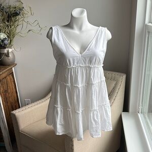 🪩LIKE NEW🪩Bundle 5 items @ 10$, pay only 30$ - 100% Cotton White V-Neck Top